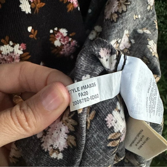 Madewell Corduroy Daily Button Down Shirt in Homestead Bouquet Small - Picture 14 of 14